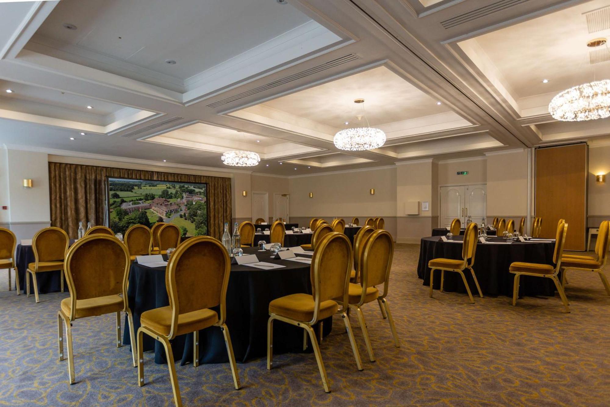 Albrighton Hall Hotel And Spa, A Member Of Radisson Individuals Shrewsbury Exterior photo